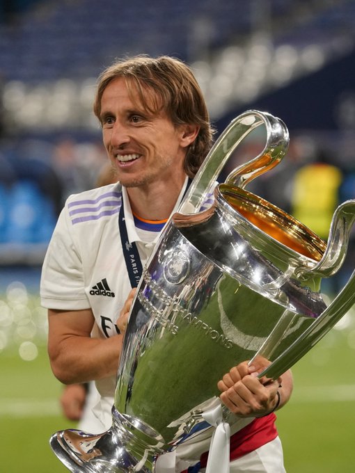 《亲女儿！《明日方舟》1／7阿米娅 报童手办开启预定》