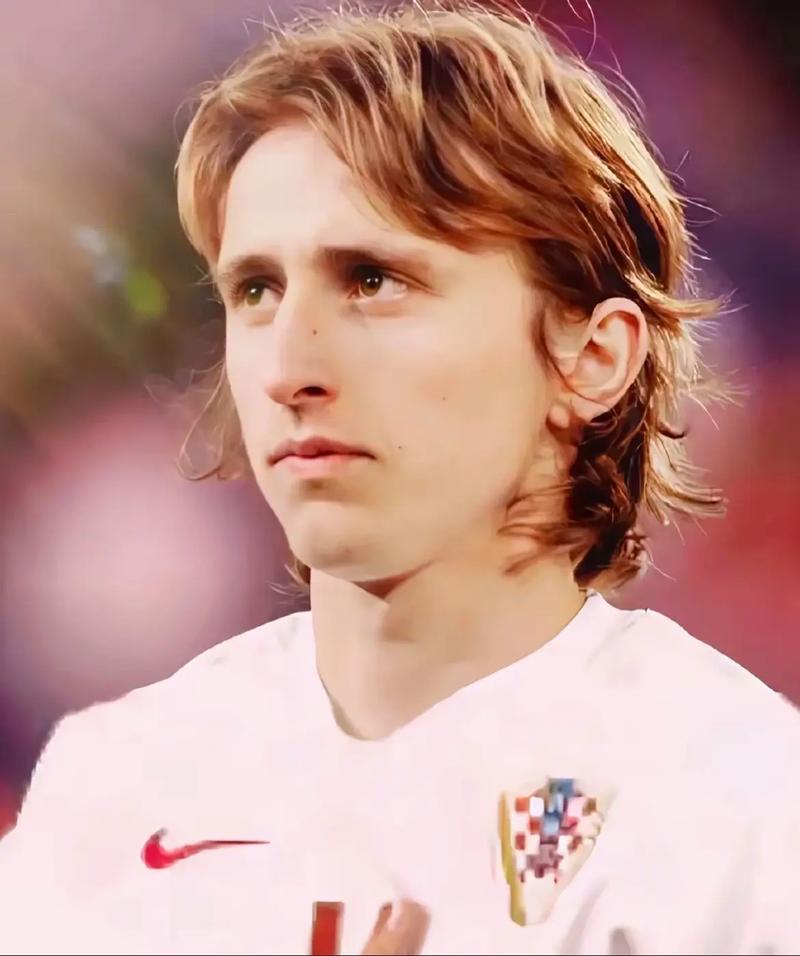 《最终幻想7EC》两款新角色造型推出！新年贺图公布