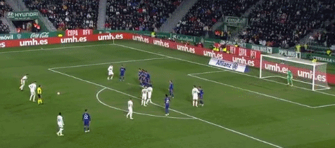 贡萨洛戴帽罗德里戈2助攻 皇马5-1贝蒂斯