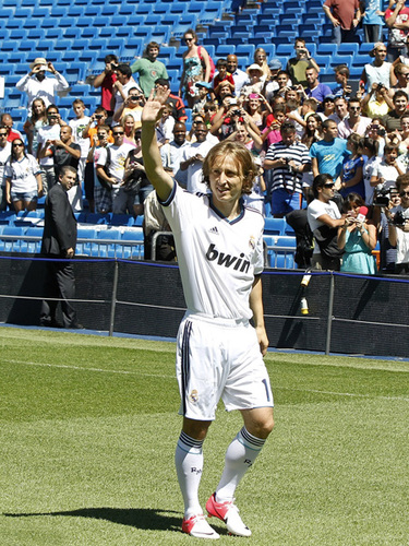 七年的等待！LVG全华班打进CS Major16强，教练研究战术至凌晨2点